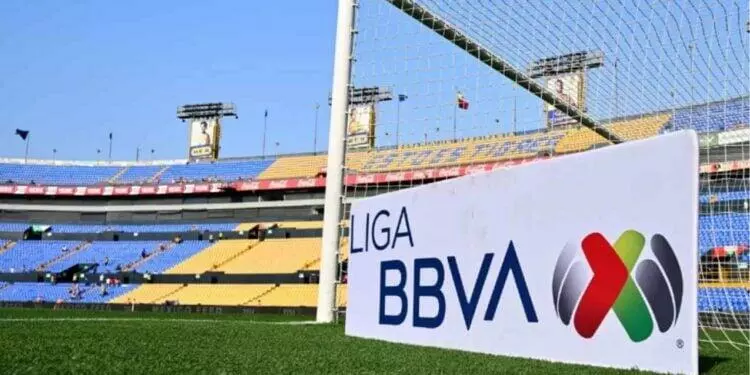 Ausencia total de técnicos mexicanos marca la Liguilla del Apertura 2025