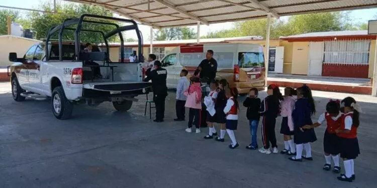 Guardia Estatal de Género realiza taller de prevención en escuela de Reynosa, Tamaulipas
