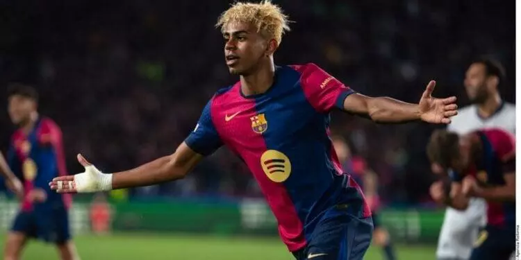 Lamine Yamal hace historia: el jugador más joven en el XI ideal de FIFPro