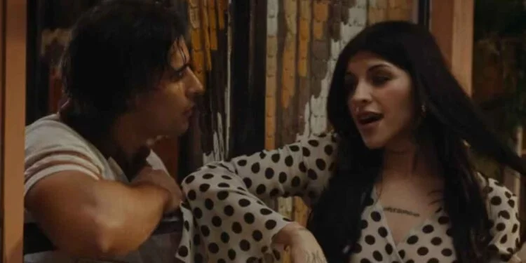 Cazzu estrena su nueva canción “Otro como tú”: ¿Con dedicatoria?