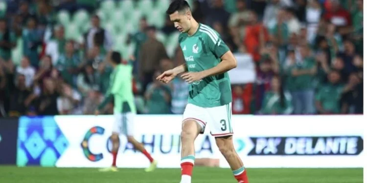 Cruz Azul busca reforzar defensa con César Montes en Liga MX