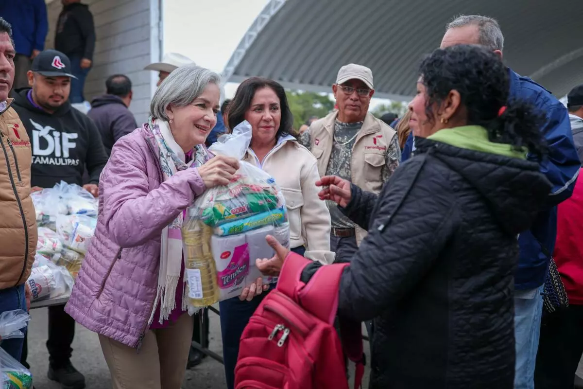 Xicoténcatl recibe miles de apoyos a través de la Brigada “Transformando Familias”, liderada por María de Villarreal
