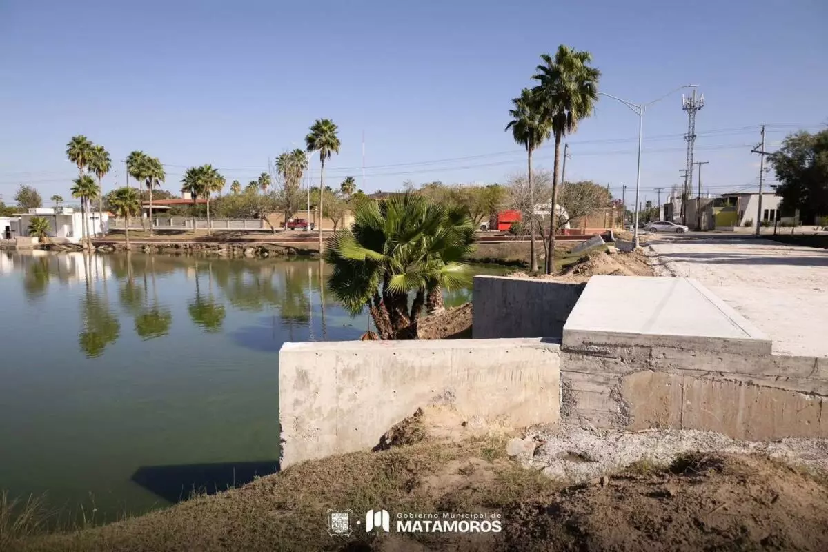 El Gobierno Municipal de Matamoros avanza en la obra del puente de la calle John F. Kennedy