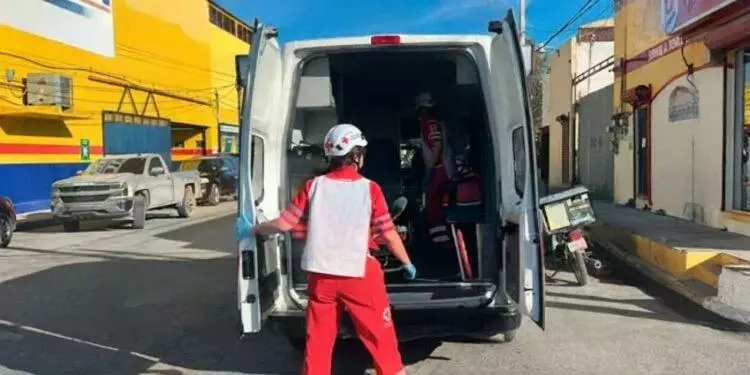 Motociclista repartidor resulta lesionado tras chocar contra camioneta en Reynosa, Tamaulipas