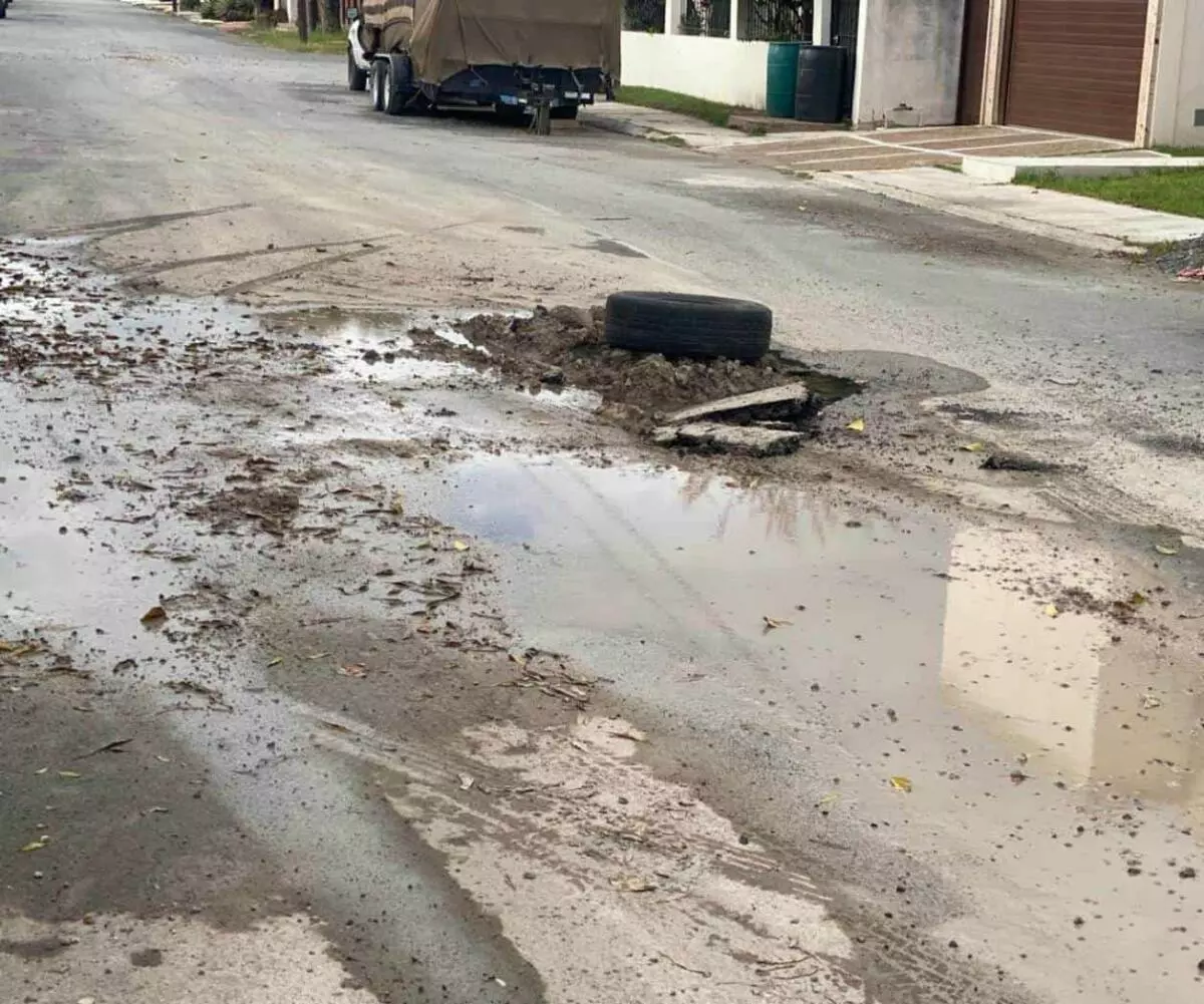 Miles de litros de agua se desperdician en la Ribereña en Reynosa, Tamaulipas