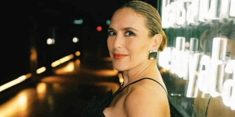 ¿Reconciliación en puerta? Angélica Vale sorprende con un anillo en su dedo