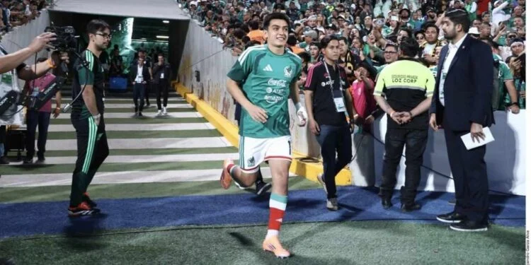 La exigente carga de Gilberto Mora: 40 duelos entre el Tri y Xolos