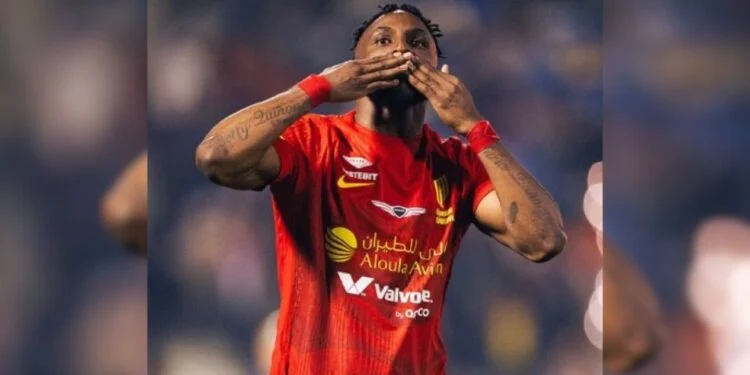 Julián Quiñones iguala a Cristiano Ronaldo en Arabia y presiona al Tri