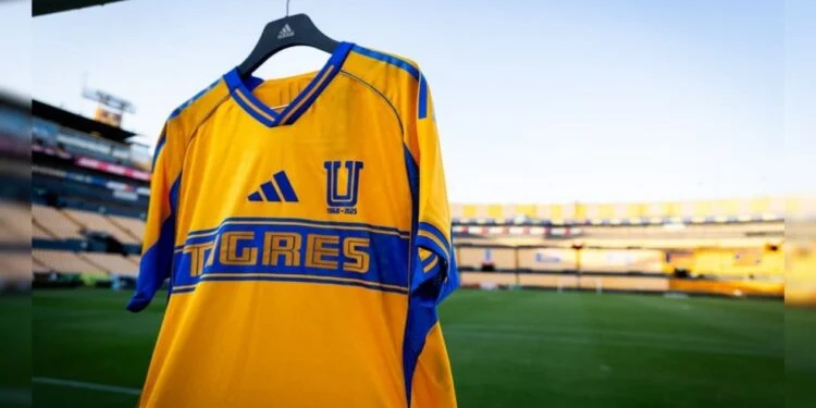 Tigres presenta playera de colección antes de debut en casa