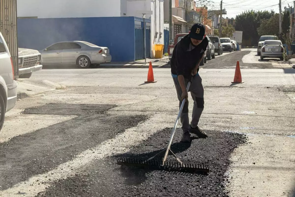 Gobierno Municipal de Matamoros refuerza trabajos diarios de bacheo en distintos sectores de la ciudad
