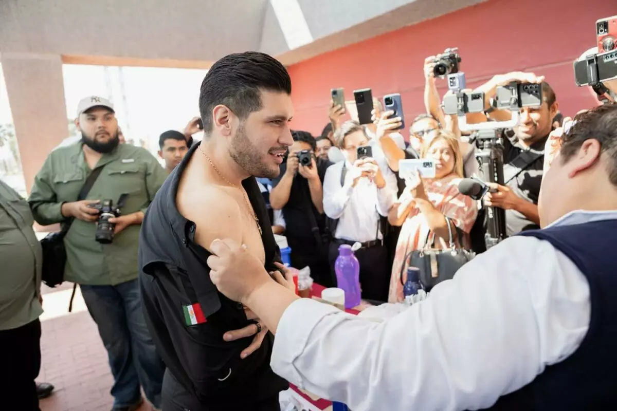 El alcalde Beto Granados participa en jornada de vacunación Drive Thru en Matamoros