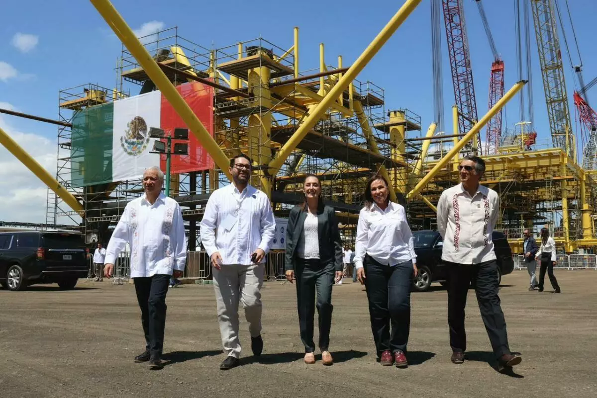 El Gobernador Américo Villarreal Anaya y la Presidenta Claudia Sheinbaum encabezan la conmemoración de la Expropiación Petrolera