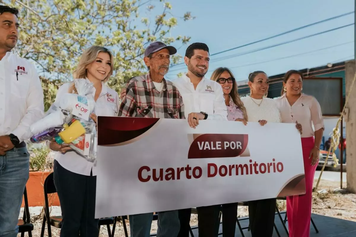 El alcalde Beto Granados entrega vivienda y apoyos a familias de distintas colonias de Matamoros