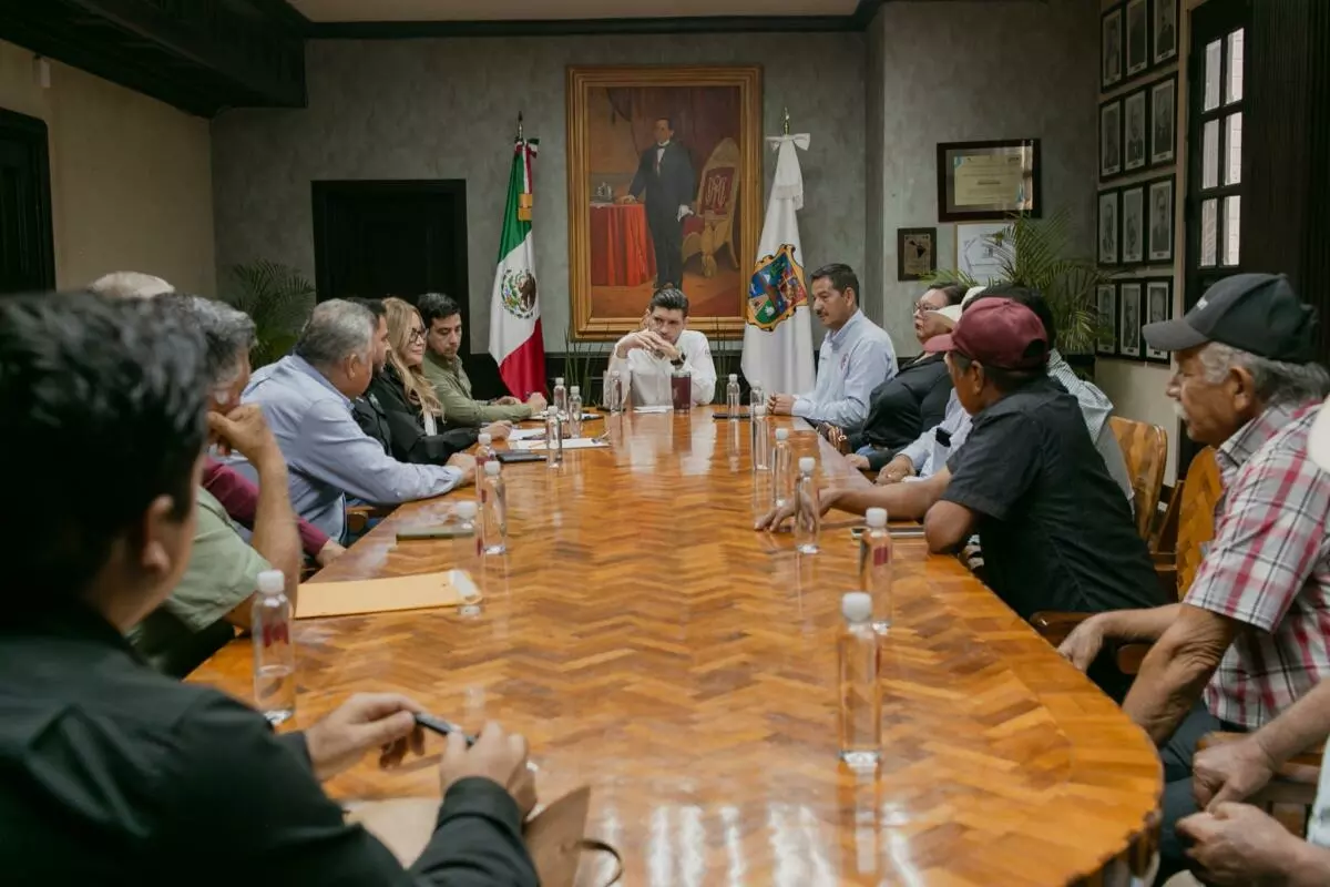 El alcalde Beto Granados se reúne con Comité Municipal Campesino para atender necesidades del campo