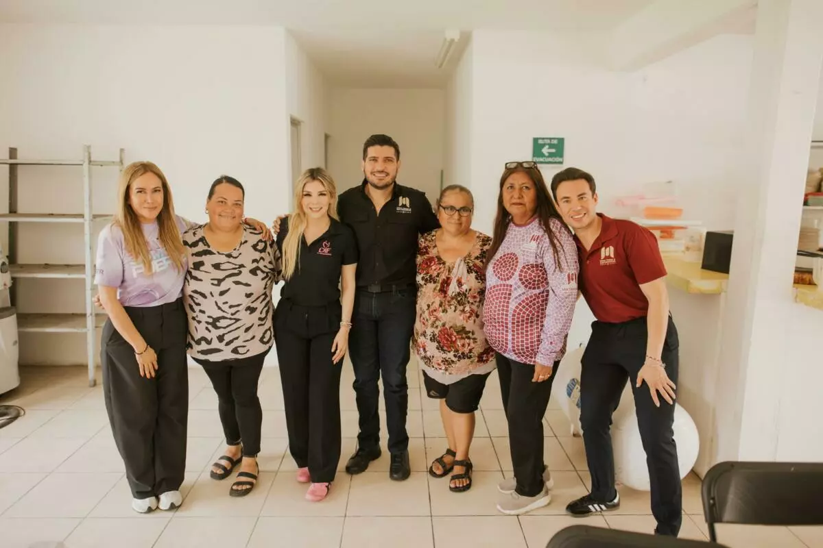 El alcalde Beto Granados y la presidenta del DIF Matamoros Anita de Granados visitan el Comedor del Bienestar en Los Álamos