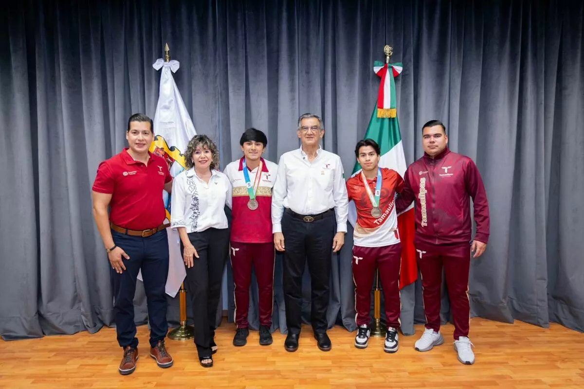 Gobernador Américo Villarreal Anaya reconoce trayectoria de campeones tamaulipecos