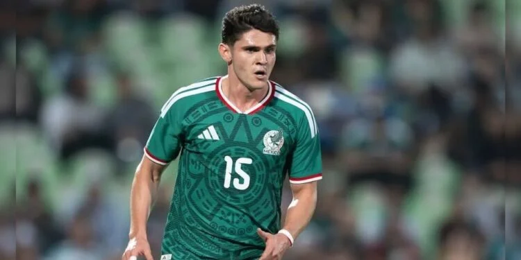 Israel Reyes descarta interés de la Roma previo a la Copa del Mundo 2026