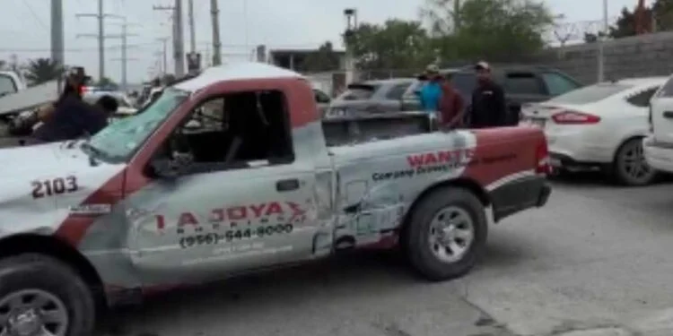 Volcadura deja daños y golpes leves en Matamoros, Tamaulipas