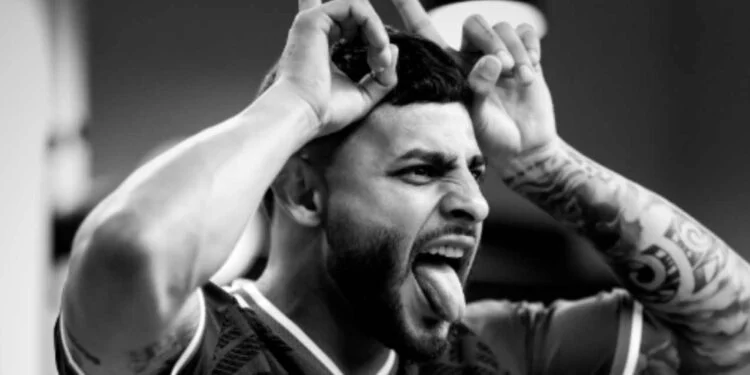 Alexis Vega dedica emotivo mensaje antes del debut de México