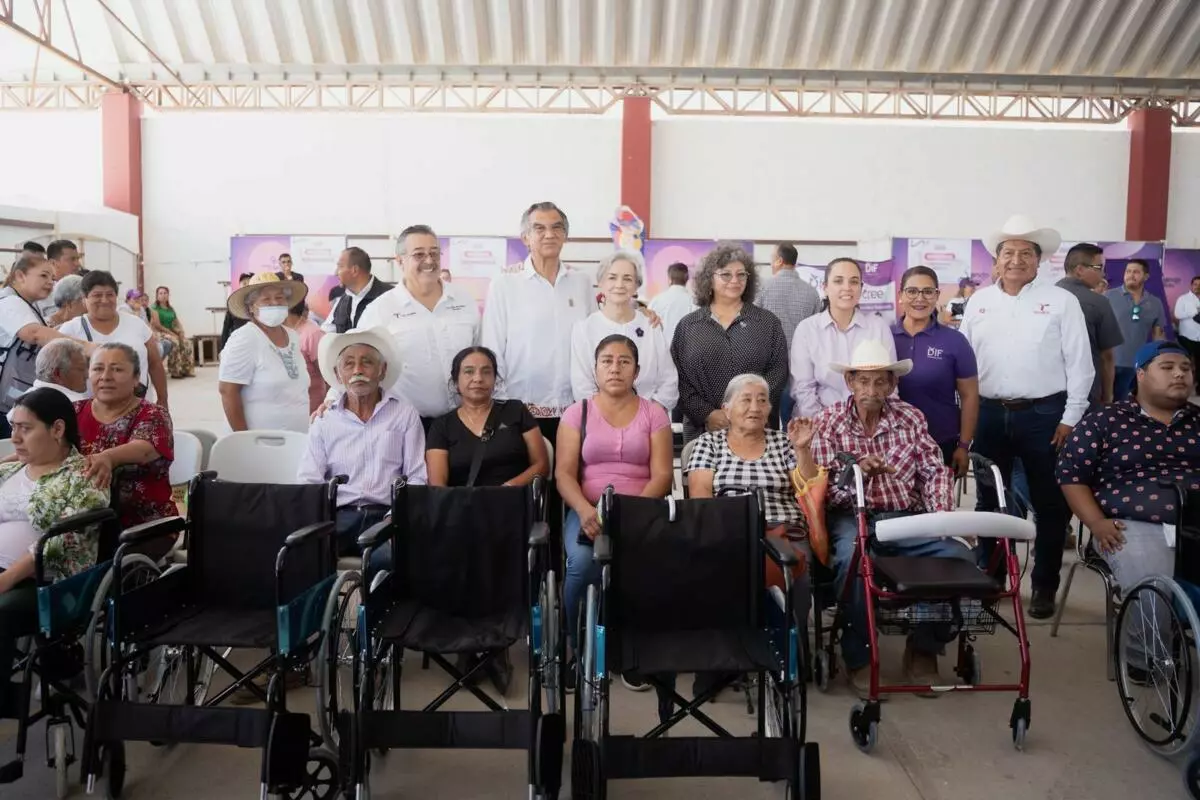 Gobernador Américo Villarreal Anaya y su esposa María de Villarreal impulsan los Corredores de la Salud 2026 en Tamaulipas