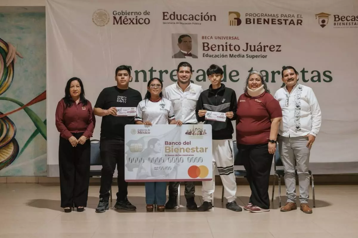 El alcalde Beto Granados destaca entrega de la Beca Benito Juárez a más de 1,300 estudiantes de Matamoros