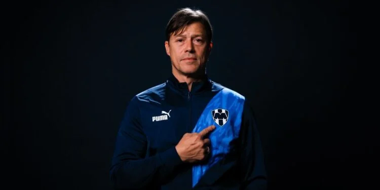 Matías Almeyda asume reto histórico al frente de Rayados en Monterrey