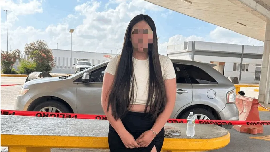 Detienen a mujer armada en puente internacional de Reynosa