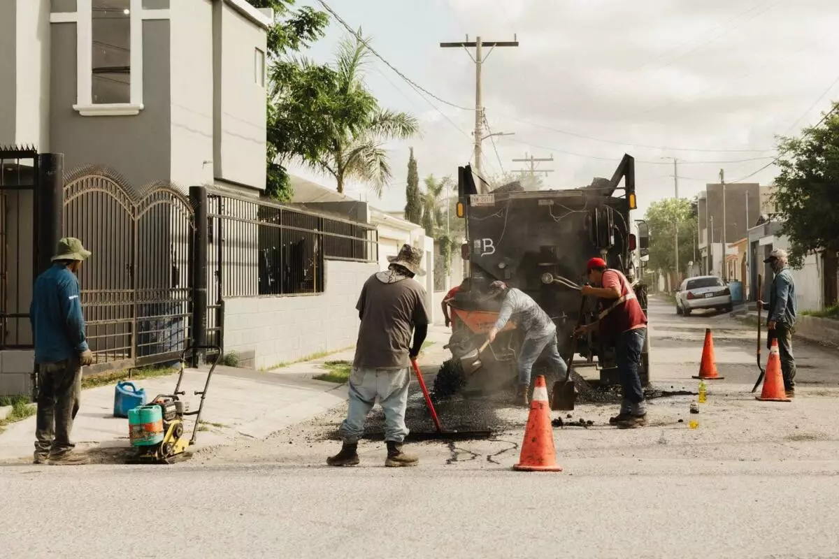 El alcalde Beto Granados mantiene acciones permanentes de bacheo en Matamoros