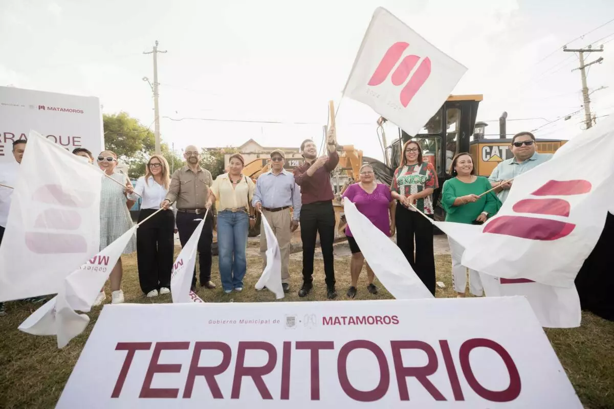 El alcalde Beto Granados impulsa nueva obra de pavimentación y anuncia proyectos para el Puerto de Matamoros