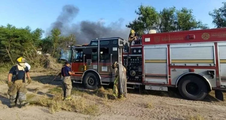 Exhortan a evitar quema de basura por riesgo de incendios en Matamoros, Tamaulipas