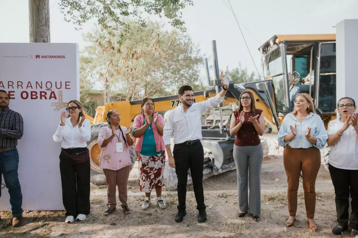 El alcalde Beto Granados inicia pavimentación de la calle Jonás en la colonia Nueva Jerusalén