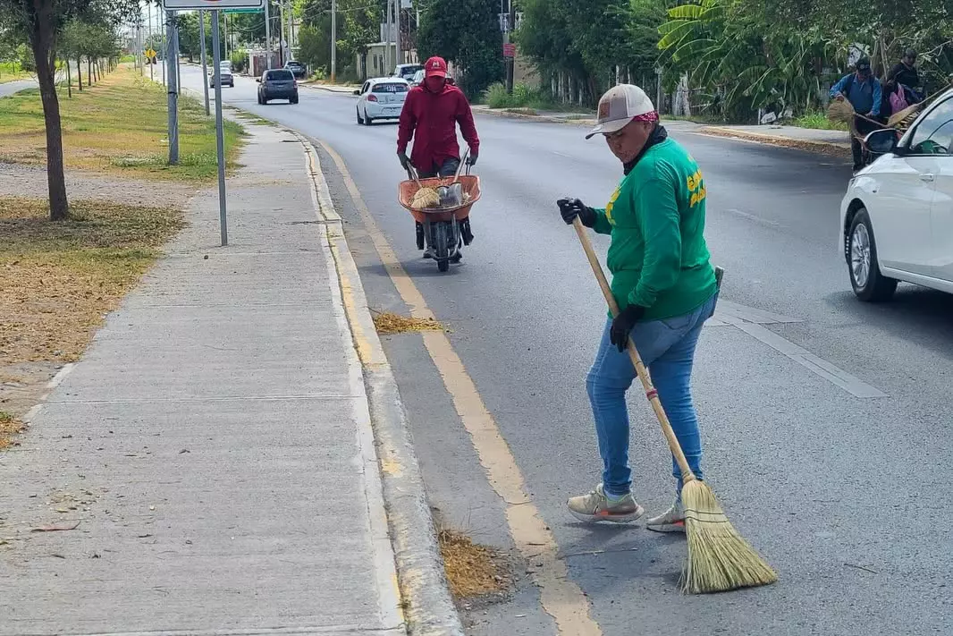 El alcalde Beto Granados mantiene trabajos de limpieza y mantenimiento en espacios públicos de Matamoros