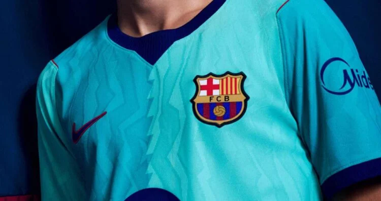 Barcelona revive los años 90 con su tercera camiseta para 2026-27