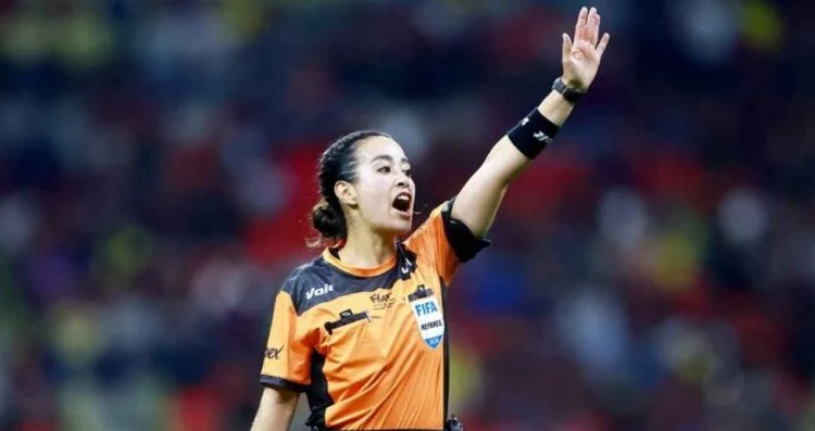 ¿Accidente o agresión? La jugada donde Paulo Víctor le dio un balonazo en la cara a Katia Itzel García