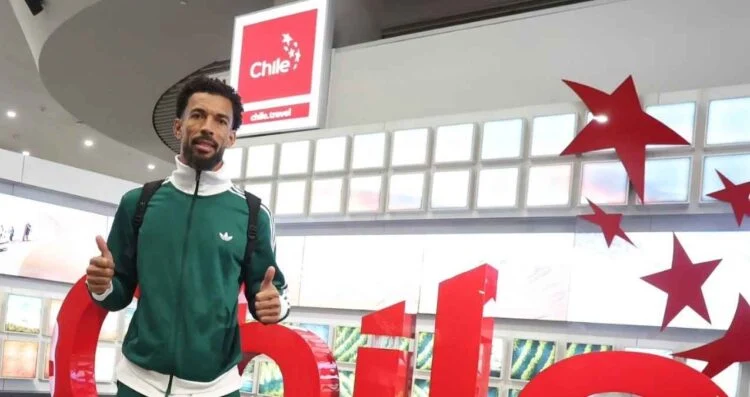 El arquero ‘Vozinha’ llega a Chile para sellar su fichaje con Colo-Colo