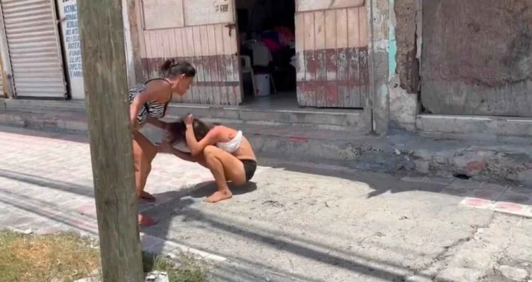 Mujeres protagonizan fuerte riña en calles de Reynosa, Tamaulipas