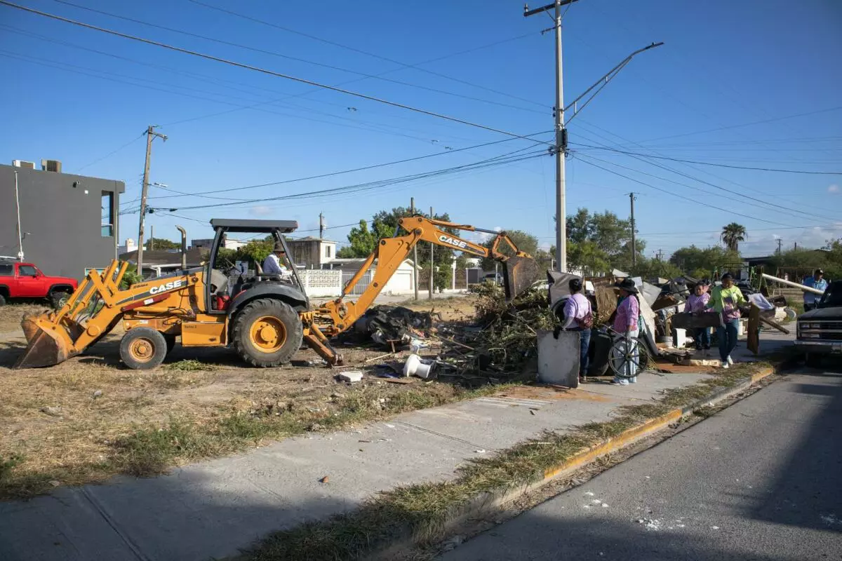 El alcalde Beto Granados impulsa jornada de descacharrización en la colonia Santa Elena
