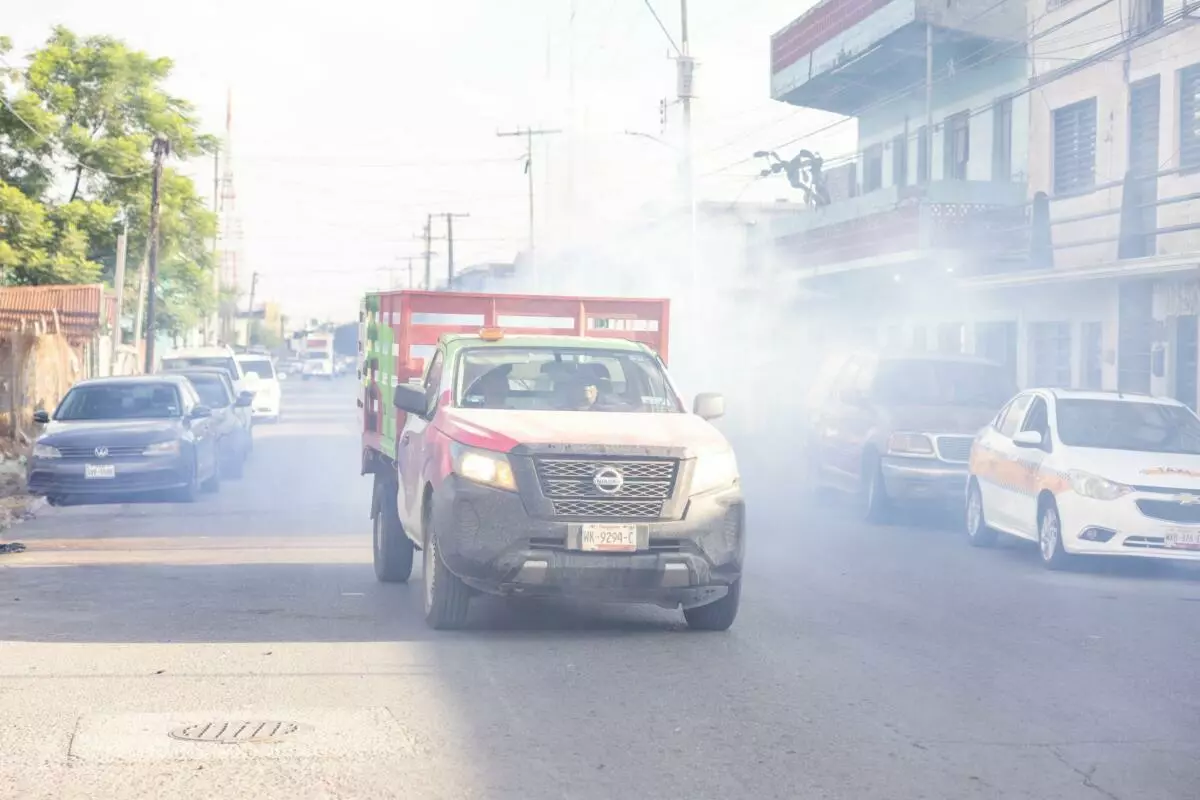 El alcalde Beto Granados mantiene jornadas de fumigación para prevenir enfermedades en Matamoros