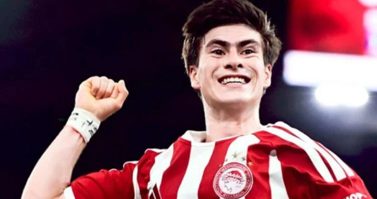 “Hormiga” González brilla con Olympiacos y acapara portadas en Grecia
