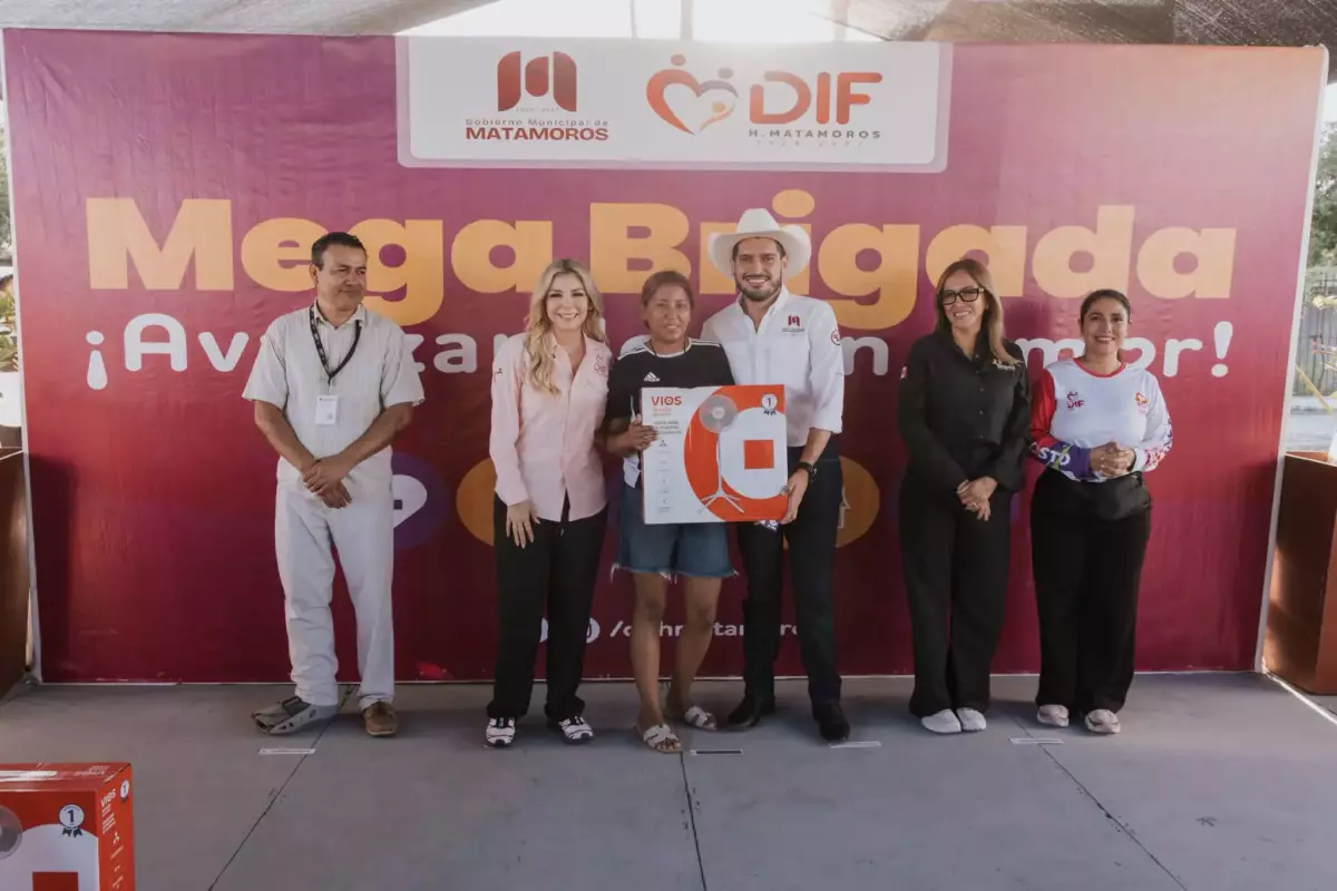 El alcalde Beto Granados acompaña Mega Brigada “Avanzando con Amor” en la colonia Independencia