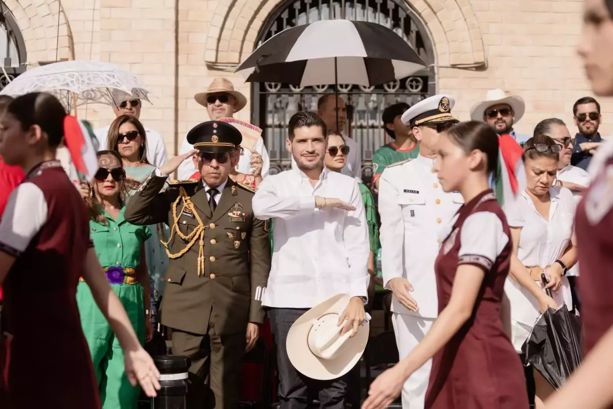 El alcalde Beto Granados encabeza tradicional Desfile Cívico-Militar del 16 de Septiembre en Matamoros