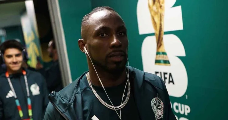 Dura baja en la Selección Mexicana: Julián Quiñones no será convocado por Rafa Márquez