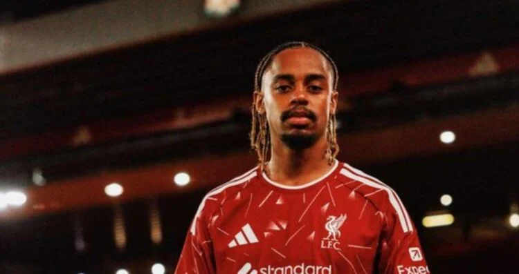 Liverpool ficha a Bradley Barcola por 140 millones de euros