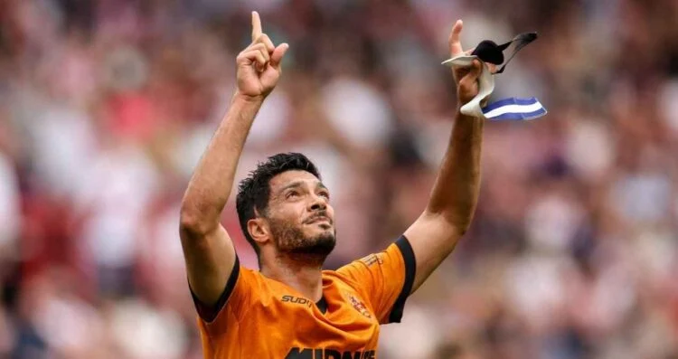 Raúl Jiménez marca al 90 y da triunfo al Wolverhampton