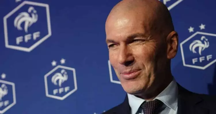 Zinedine Zidane vive con emoción su debut al frente de Francia