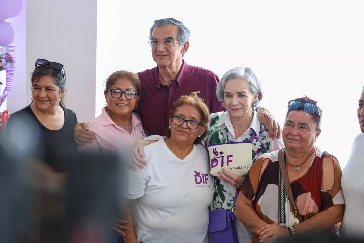 Gobernador Américo Villarreal Anaya y su esposa María de Villarreal acercan servicios de salud a familias tamaulipecas mediante Lazos del Bienestar