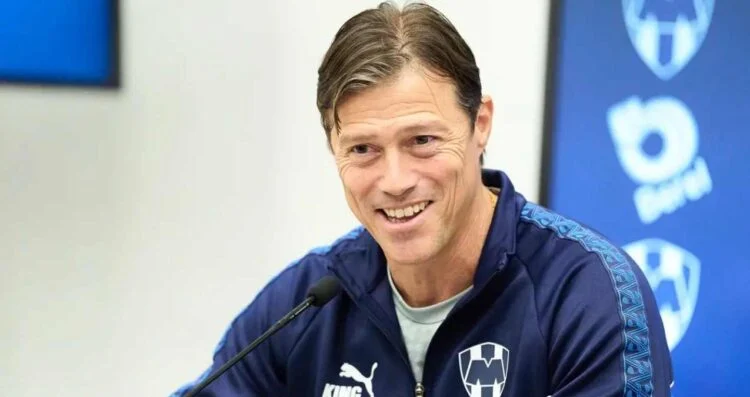 ¿Por qué expulsaron a Matías Almeyda tras el partido entre Rayados y Chivas?
