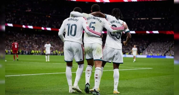 Real Madrid golea al Sevilla en el Bernabéu con tres protagonistas