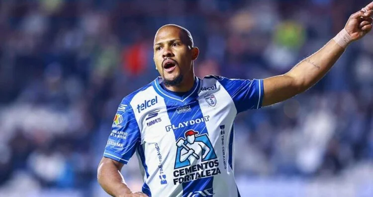 Salomón Rondón busca ante Cruz Azul el récord venezolano en Liga MX